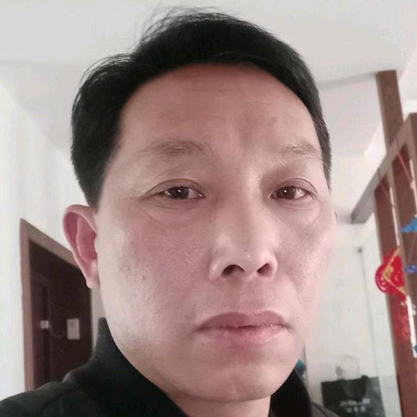 李新春