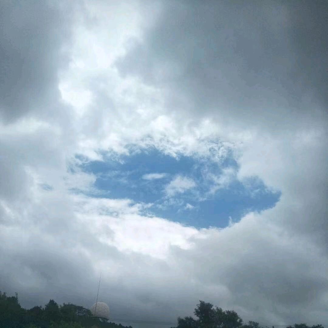 南柯一梦幻十载，难舍空白最好铭。