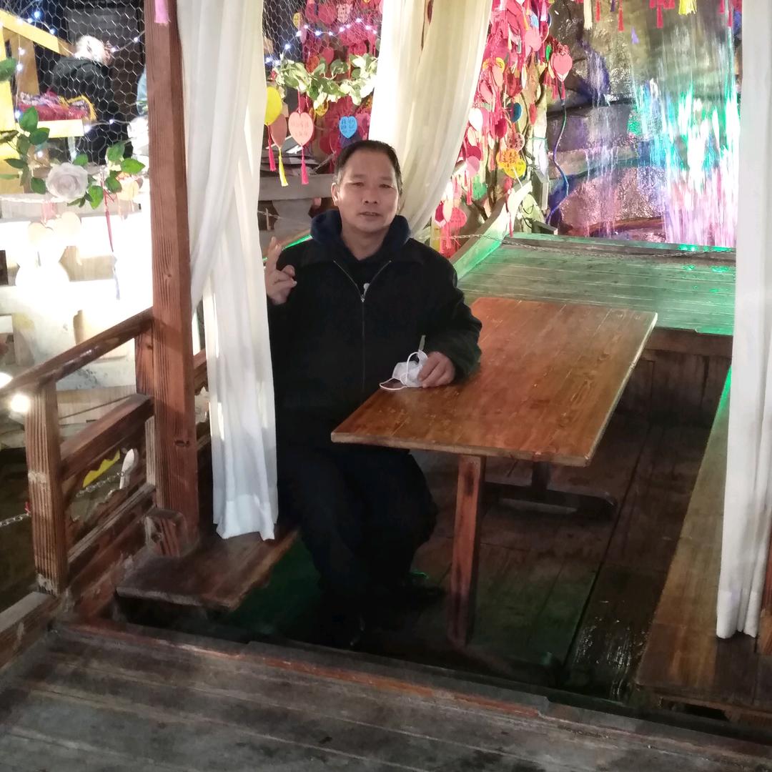 杨仁文