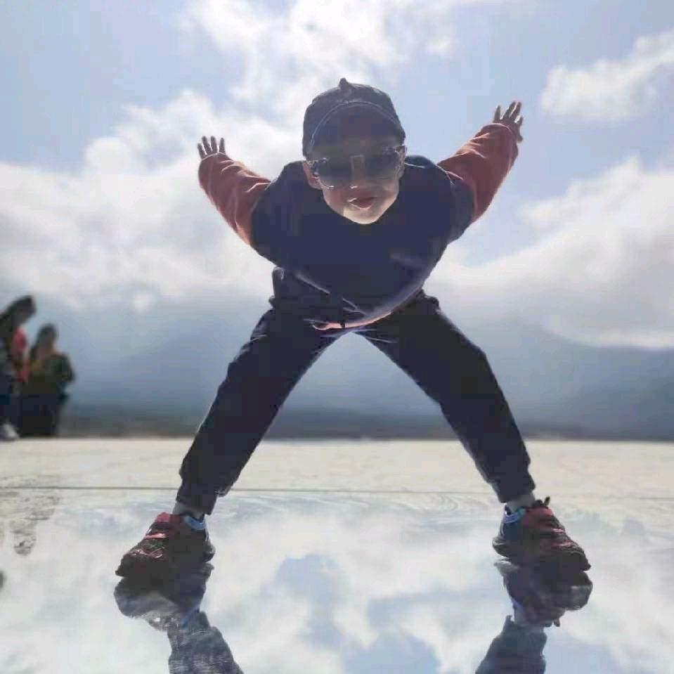 脱掉跛脚的高跟鞋