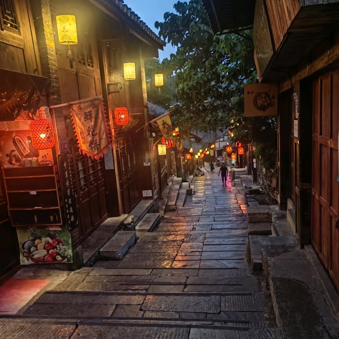 小小桃花呢