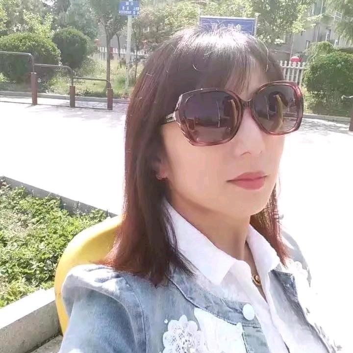 高家二姐（四月天）