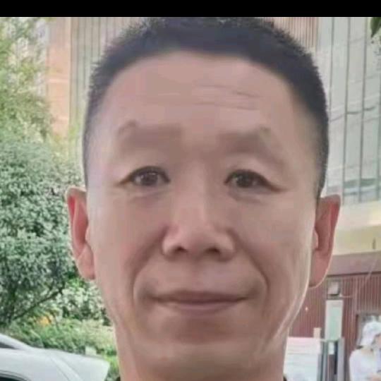 杜成