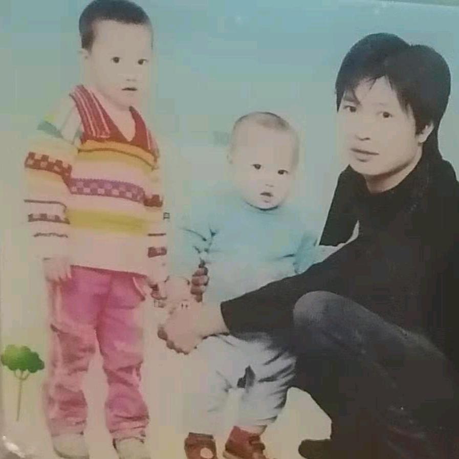 擦肩而过