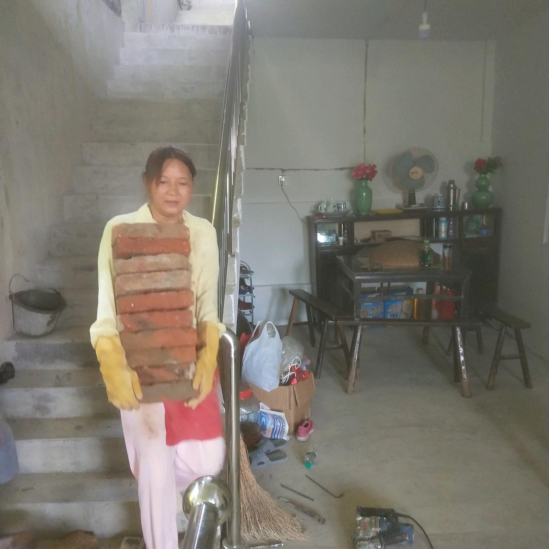 胡美丹