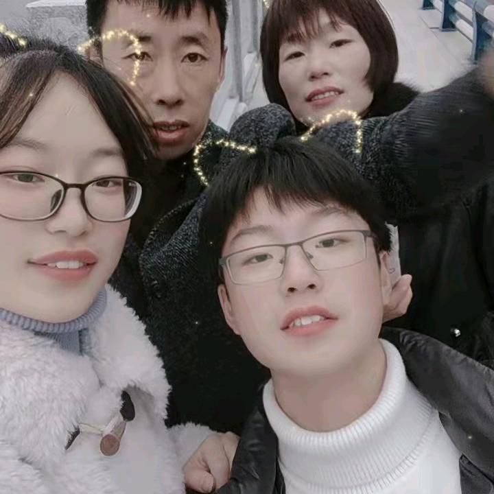 一半糊涂，一半清醒