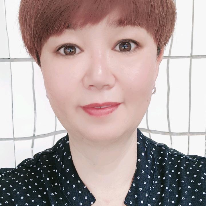 兰兰，喜欢交朋友