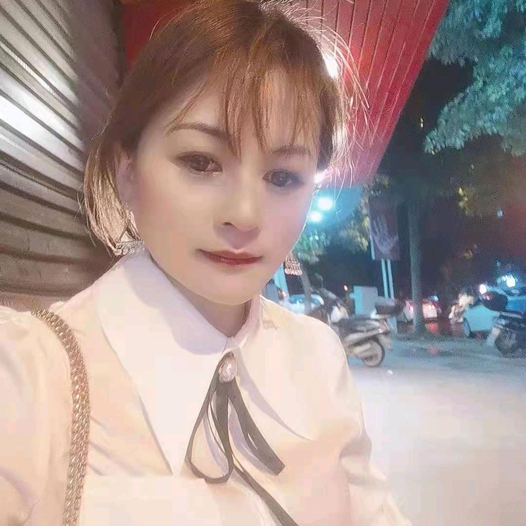 莉莉