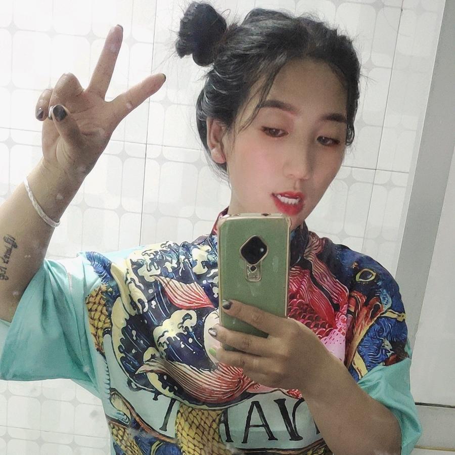 主持人~雪莉