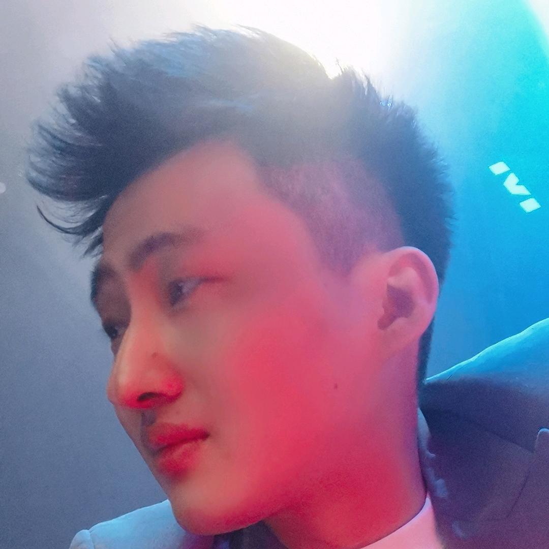 - 陈  Sir （顺星台球🎱俱乐部）