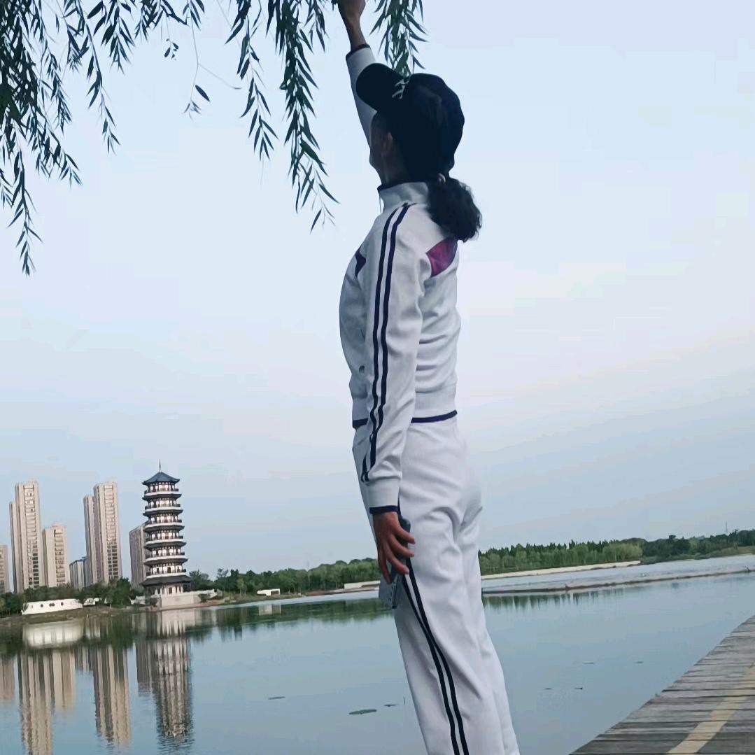 回眸一笑百媚生