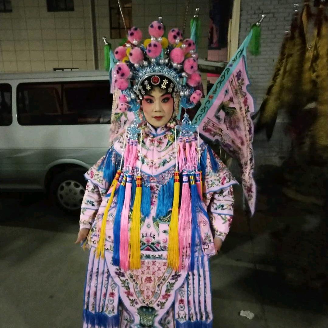 大上王后堡红波演艺