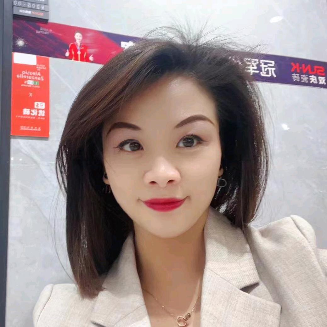 全屋定制工厂老板娘---小美