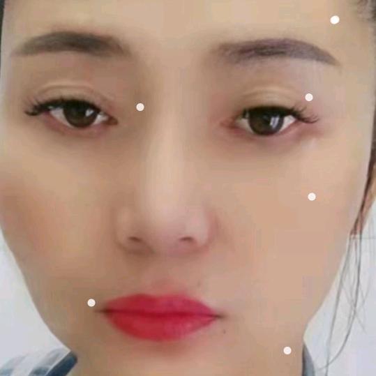 玲儿，爱护肤