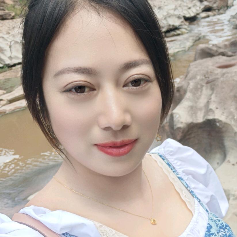 村姑小周
