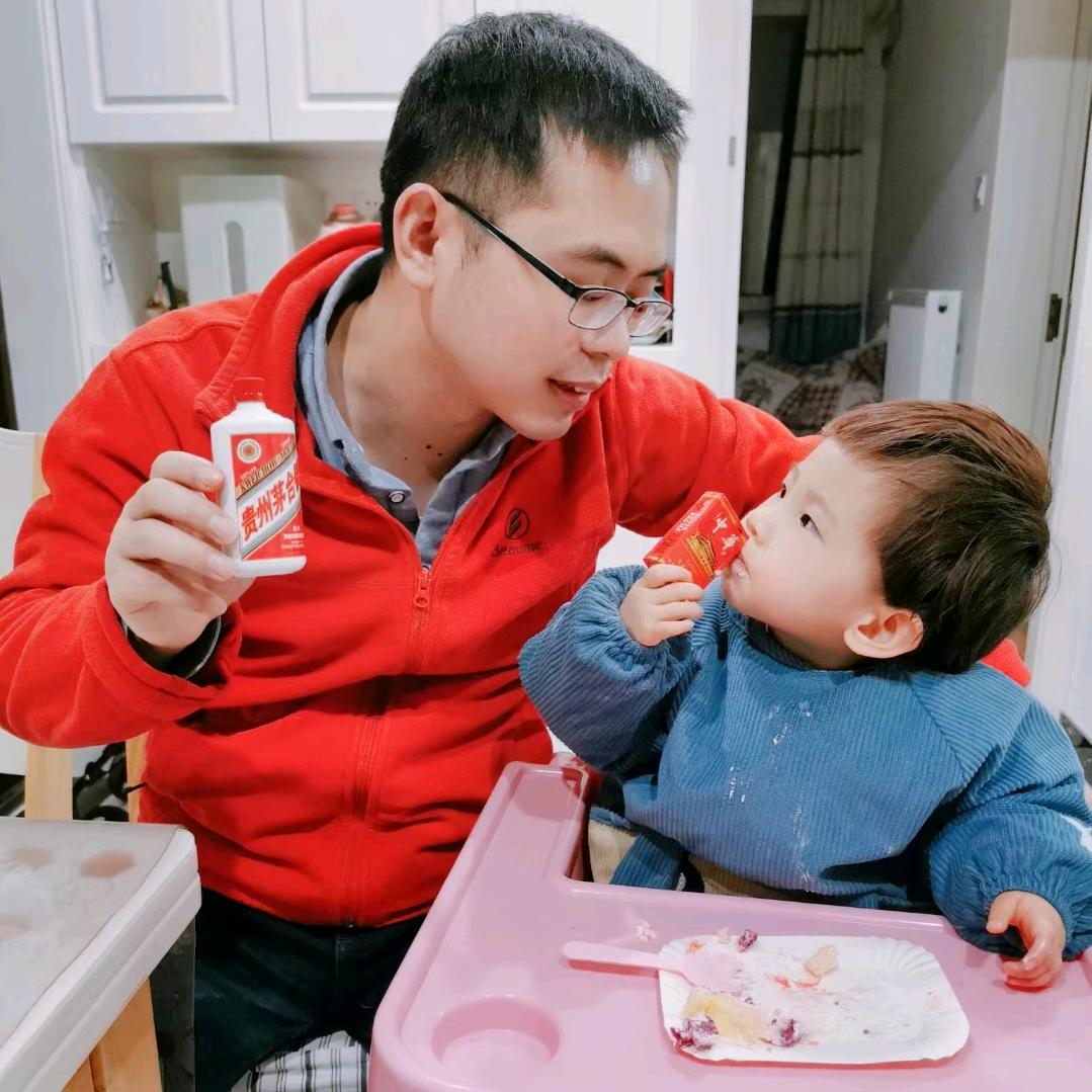 艾米和爸比的日常