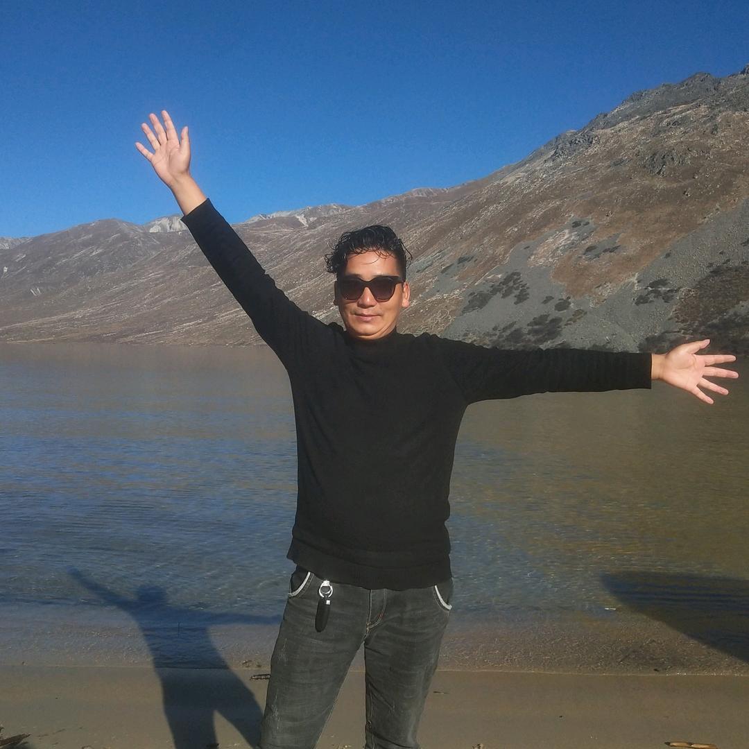 成都到康定泸定姑咱专线商务车