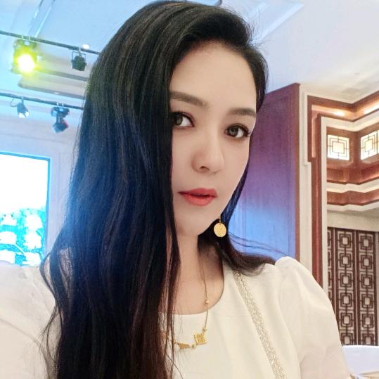 阿米娜·Amina