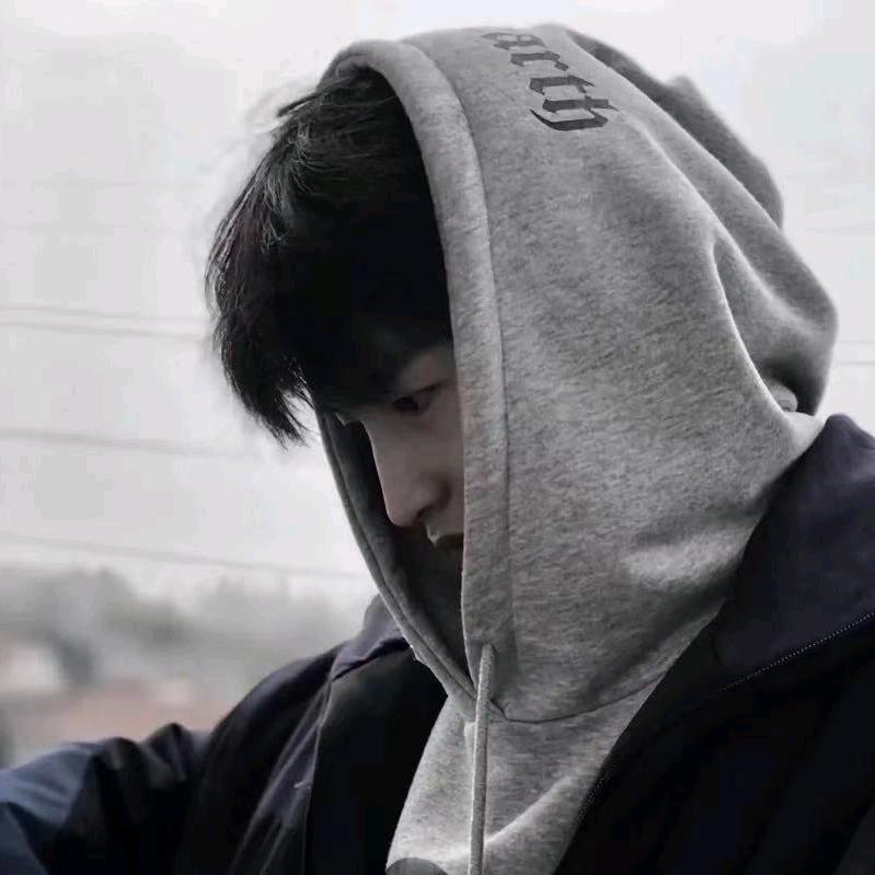 李大白
