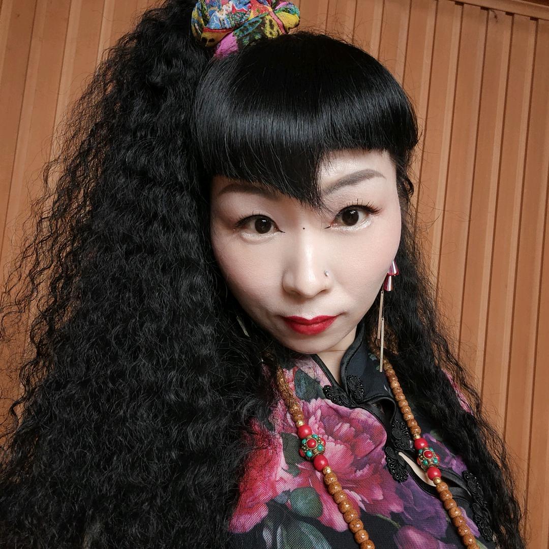姐我不缺爱，缺钱