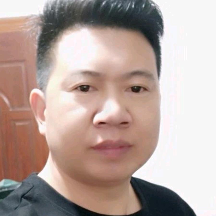 邓氏老厨黄焖鸡米饭