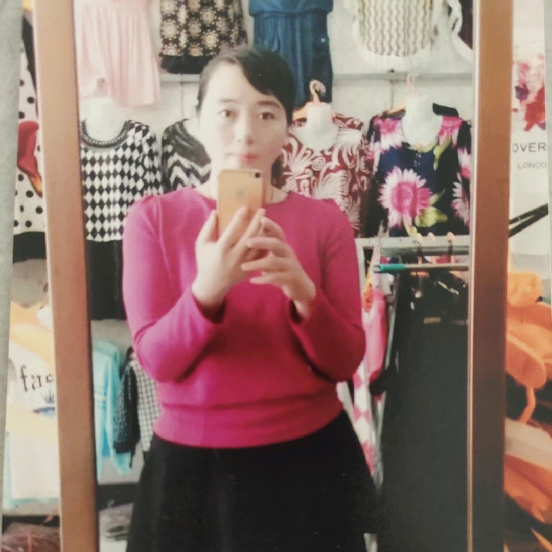 平原县王凤楼红四方服装