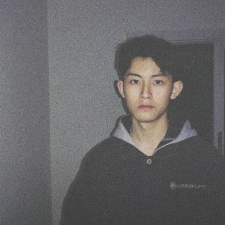 和光同尘.
