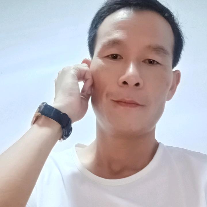 @孤独的小男人