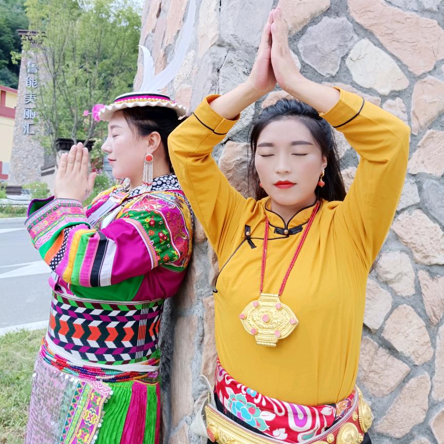 央青措茉（莉）