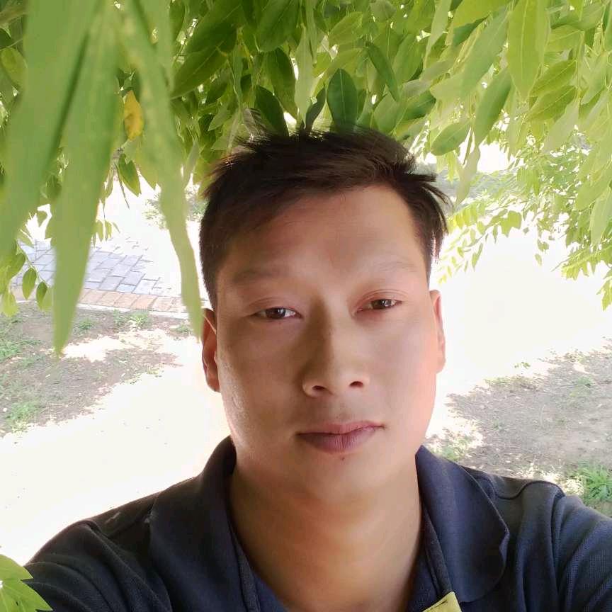 酷酷的帅哥姚召