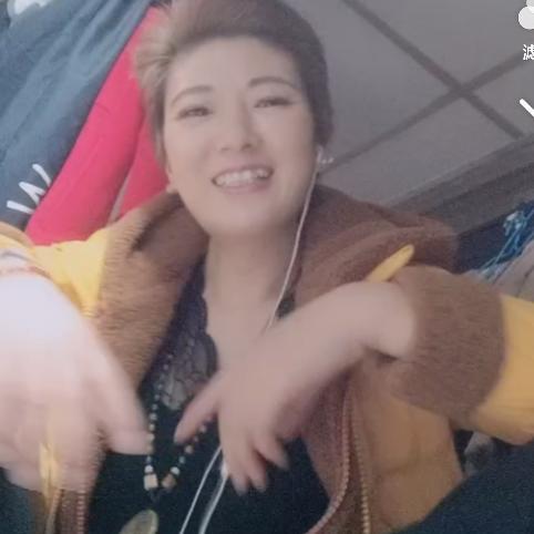 春天的红叶