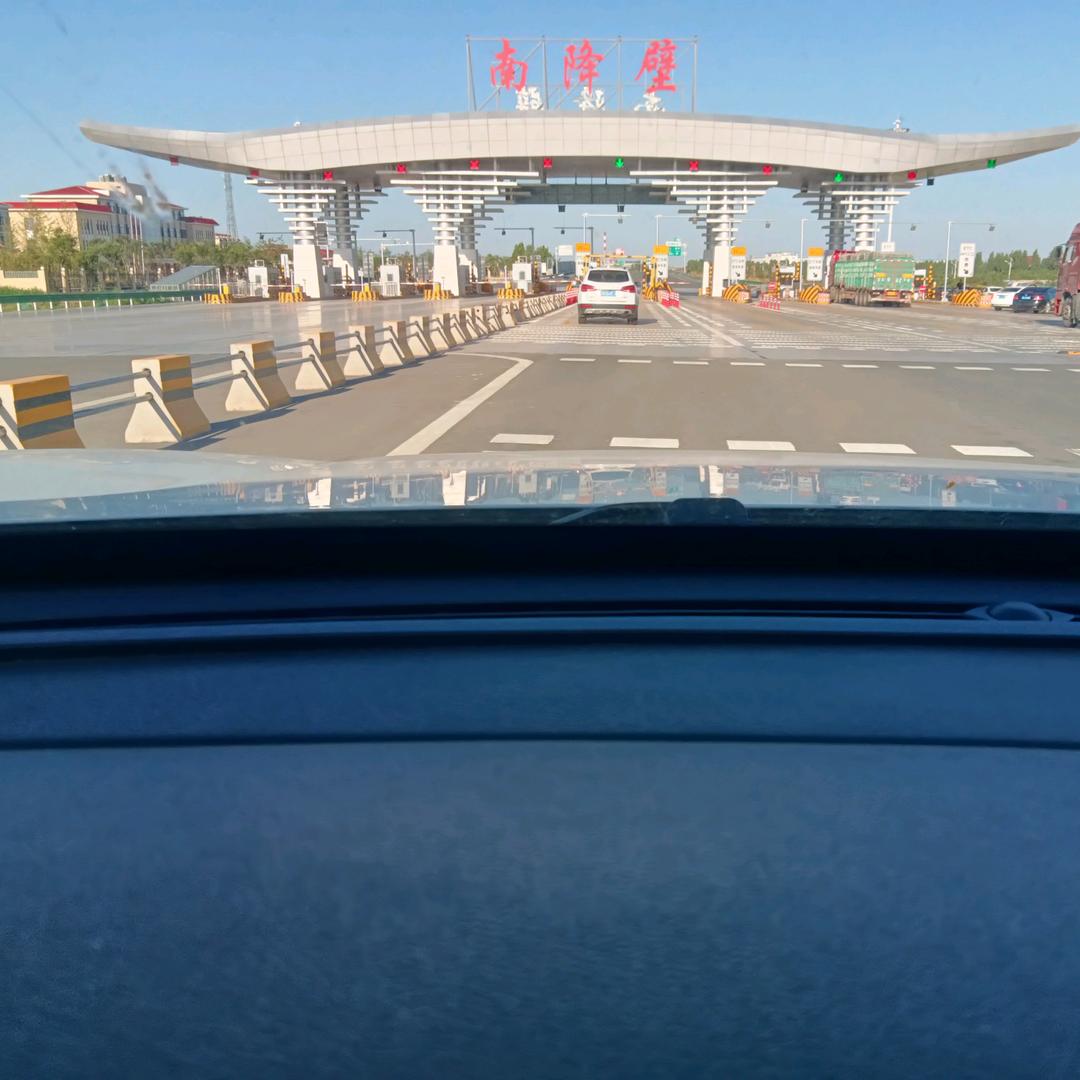 黑暗中的独行者