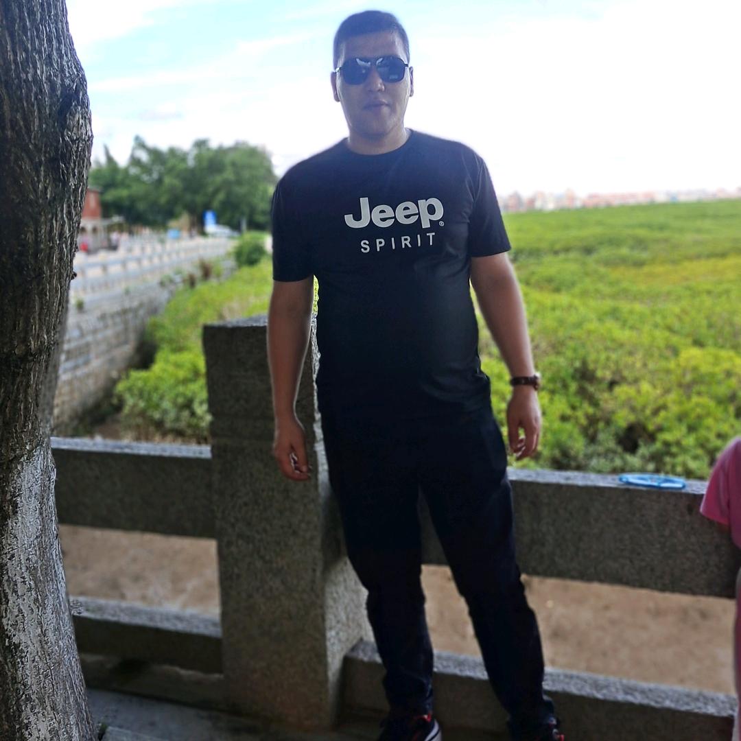 新疆和田南疆烧烤店