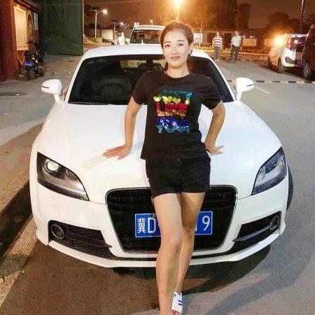 柠檬不萌丽姐姐