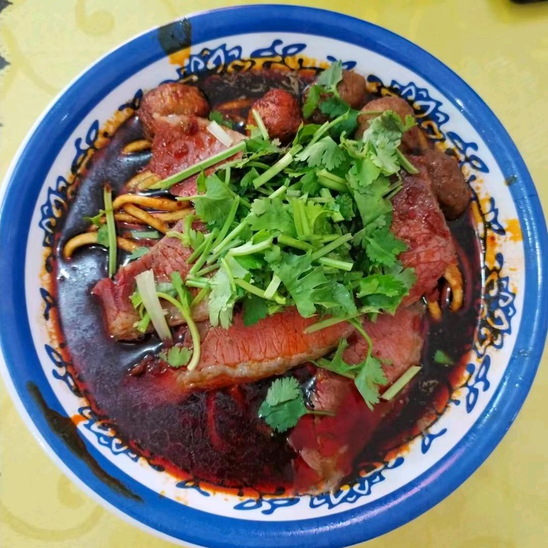 老白家慧敏牛肉丸子面