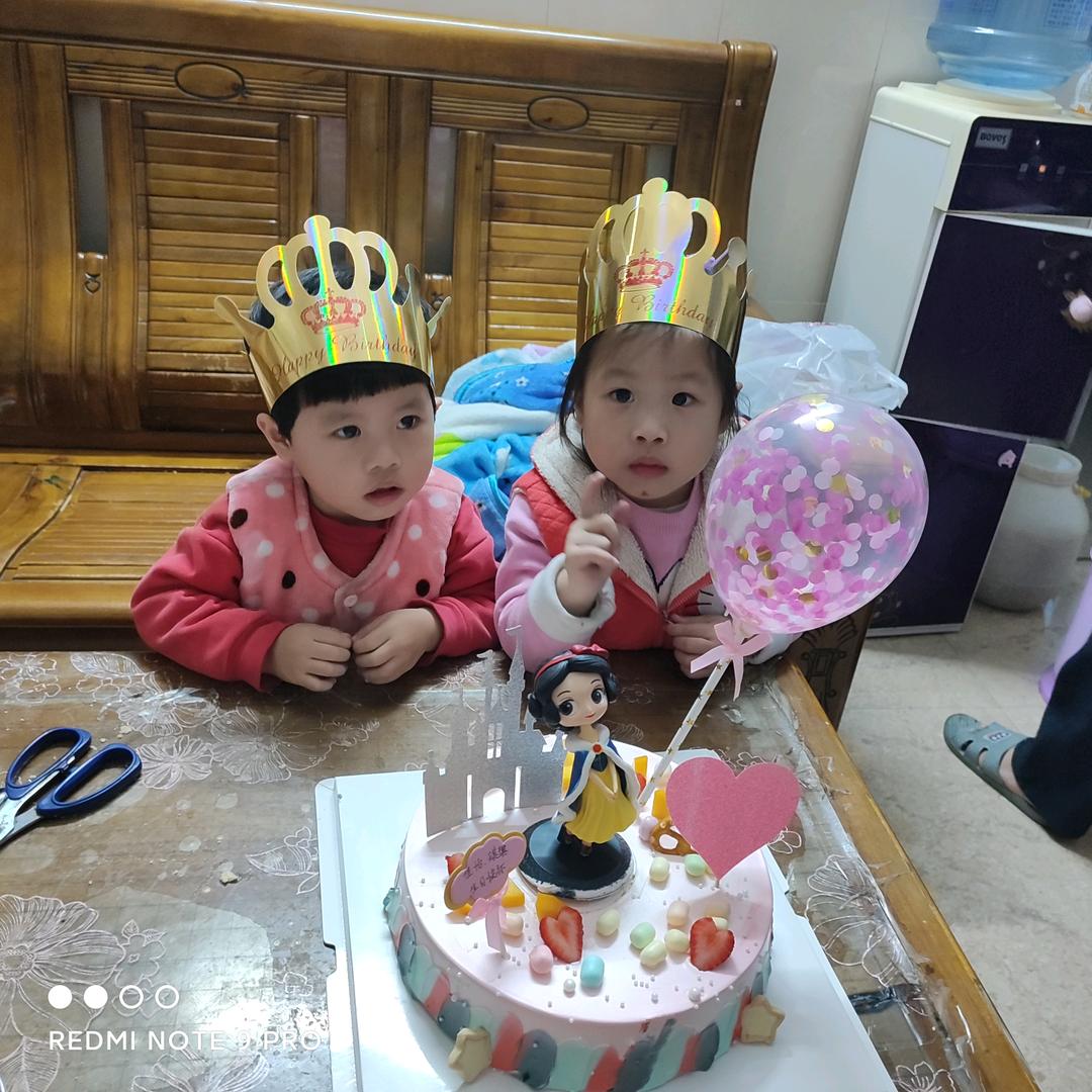 家有三个小宝贝