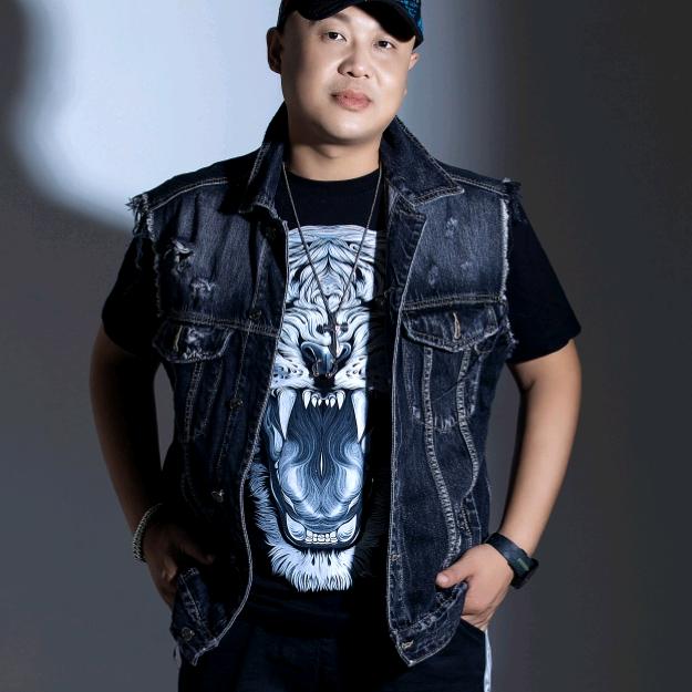张健（陆家班14阿哥）音乐人