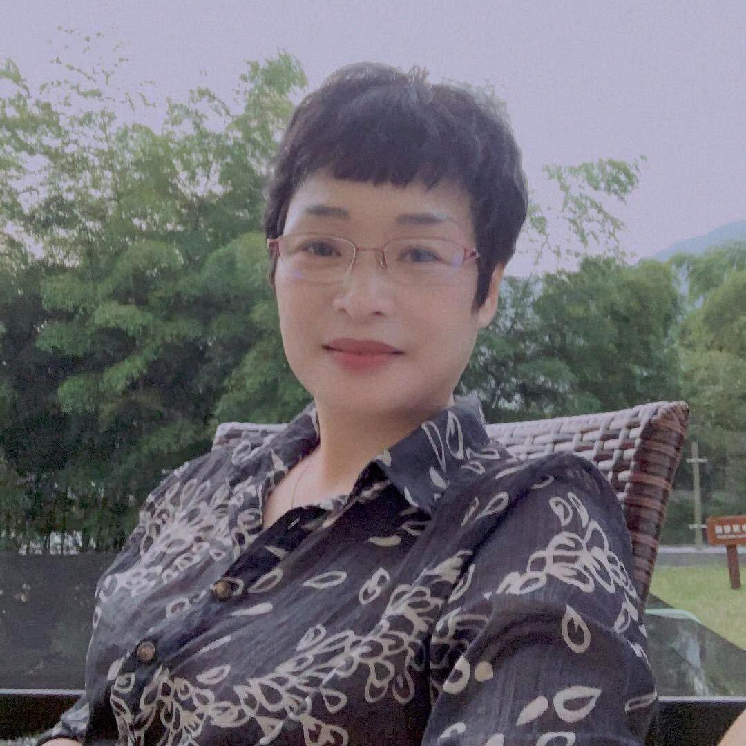 小外婆头像