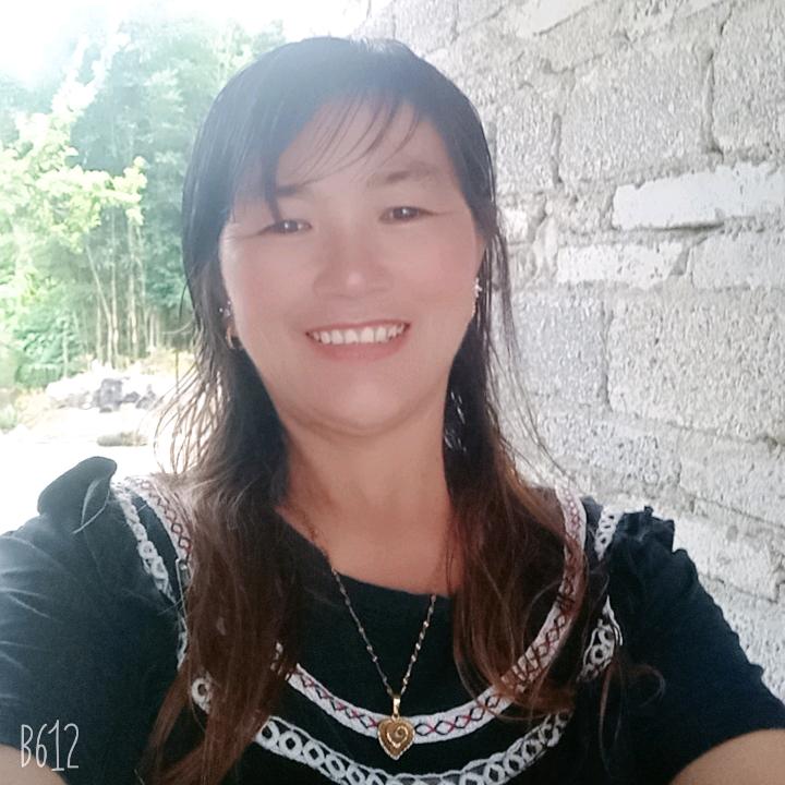 ∵