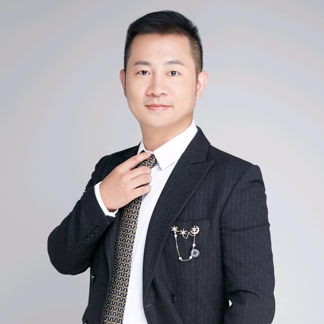 夏超越新媒体圈