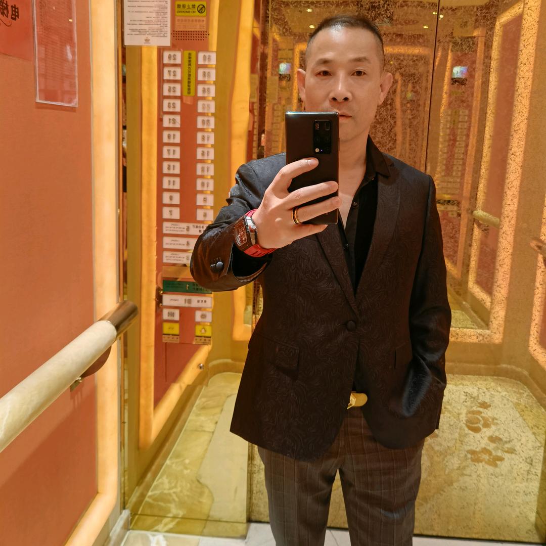 永不熄灭的烟蒂