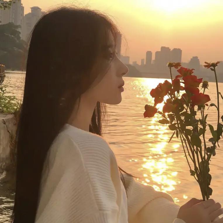 爱吃青菜🥬的小鹿🦌