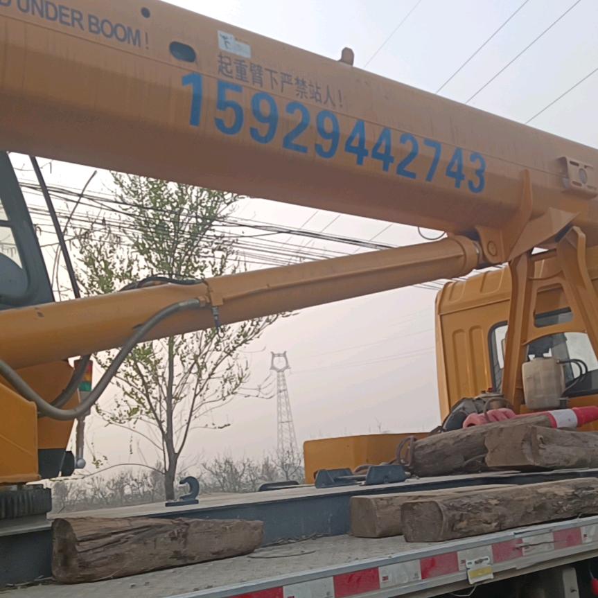 山里人吊车翠香猕猴桃。