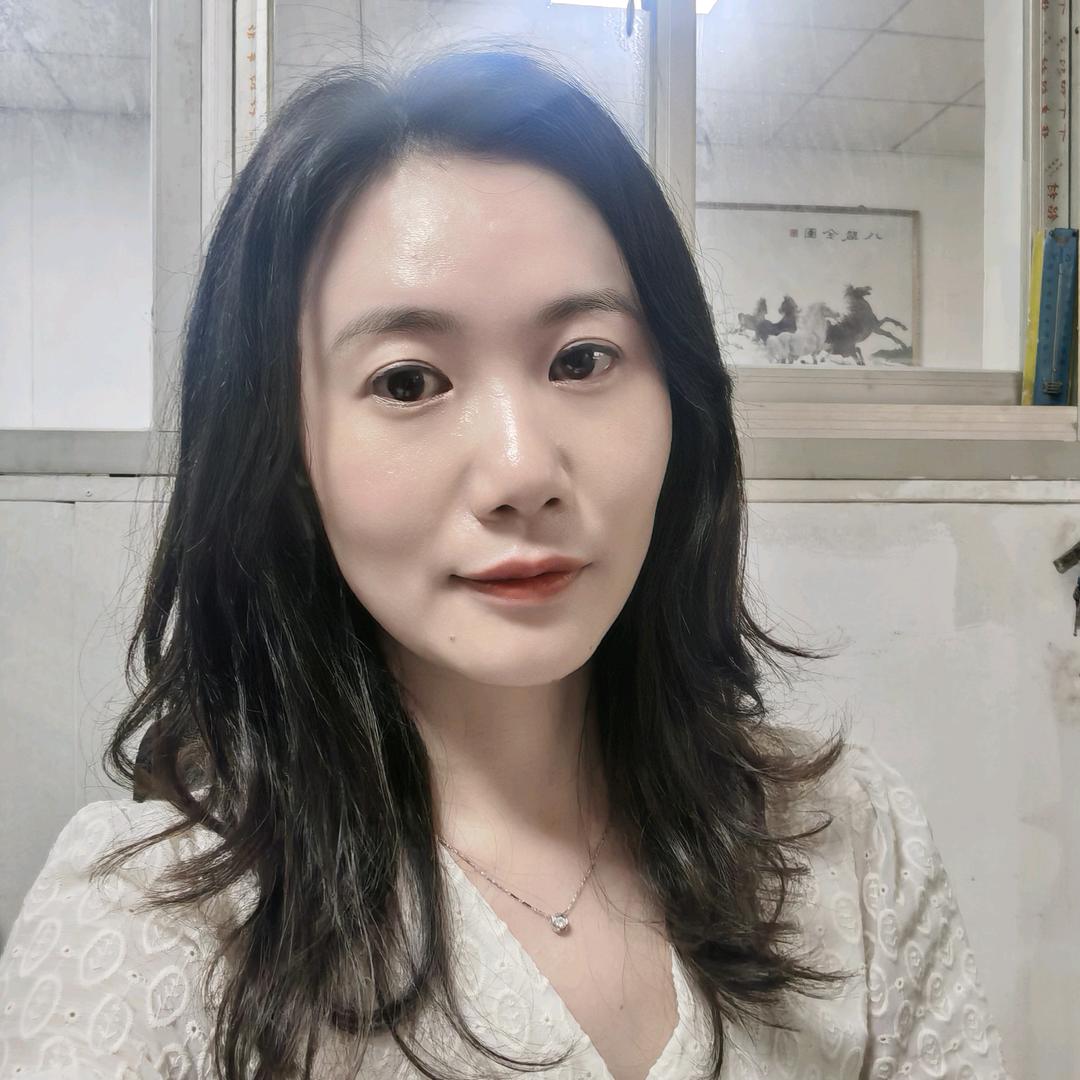 潮玩手办塑胶五金制品厂（杨宏）