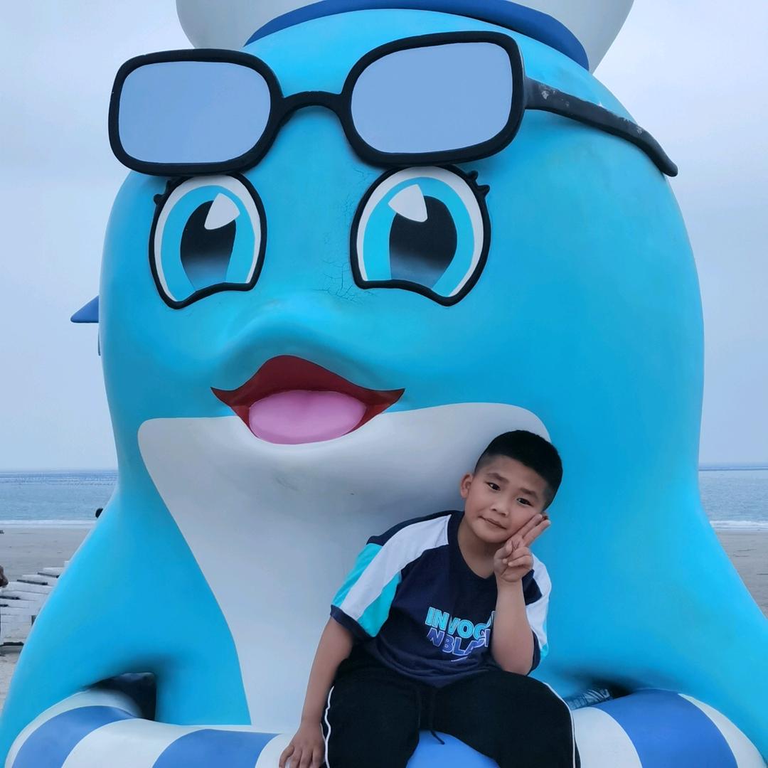 小帅哥哥