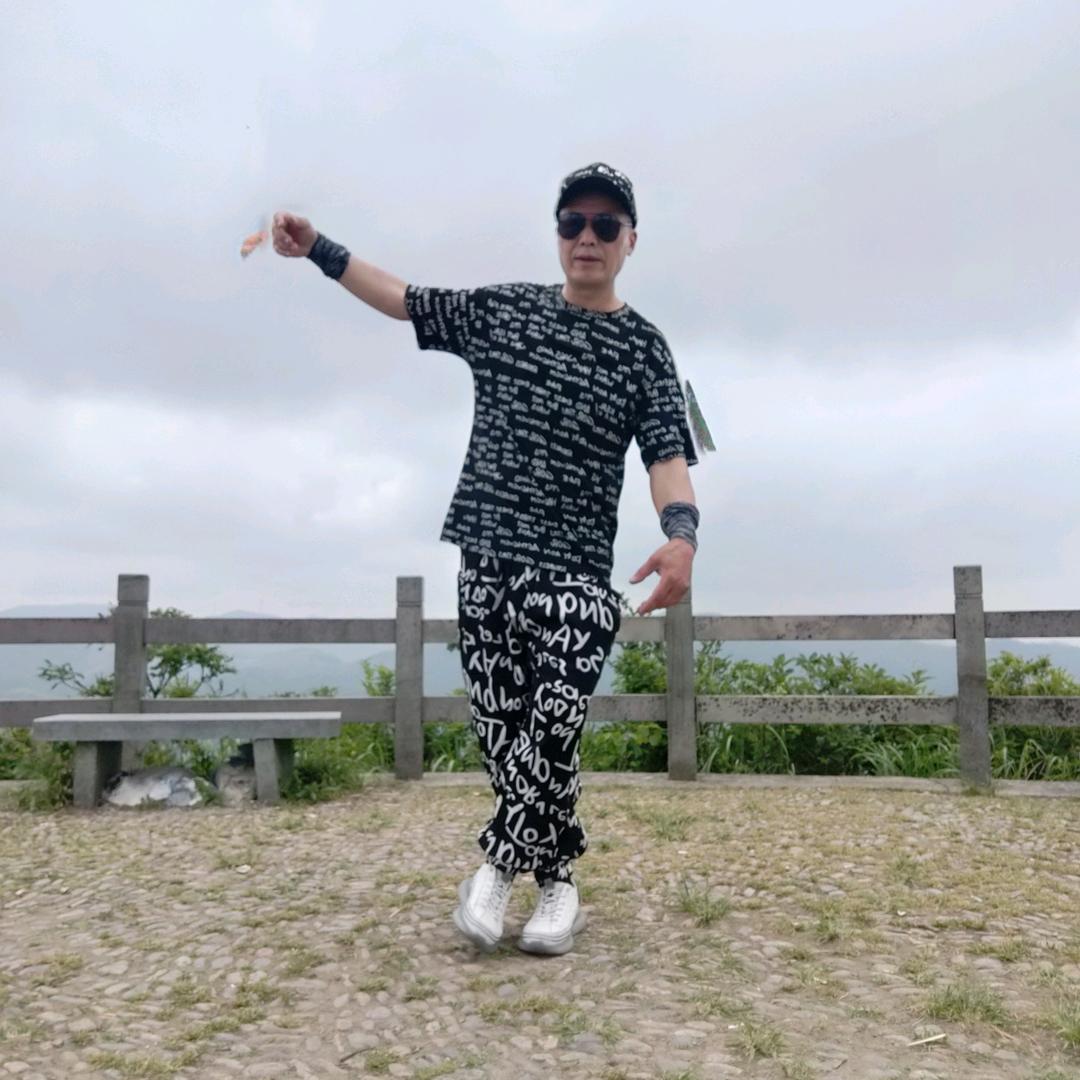 彬哥😎时尚