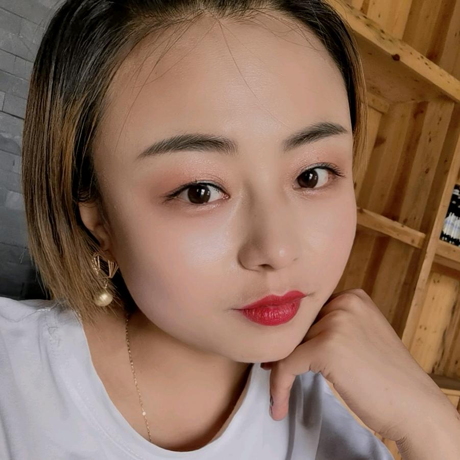 李梦洁&种草莓🍓的菇凉