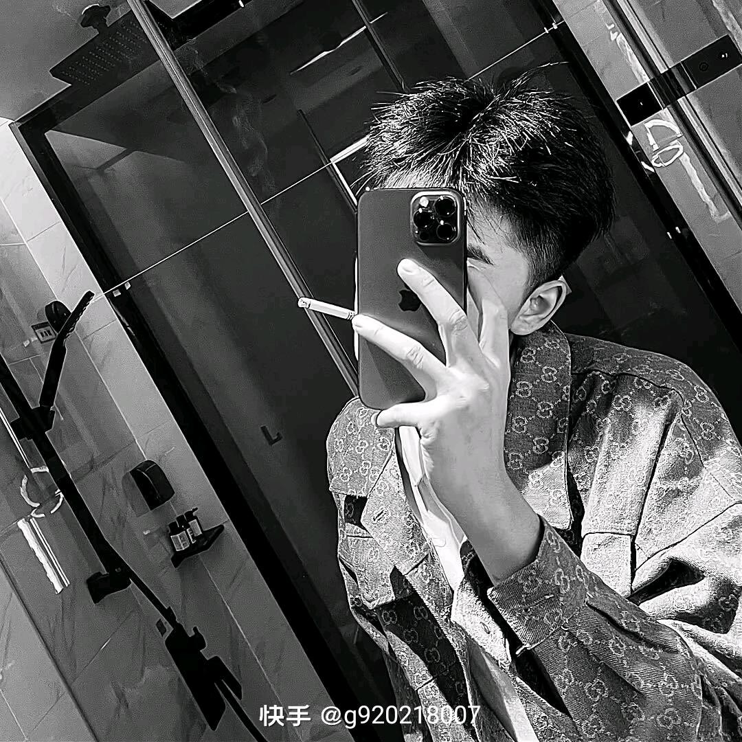 纯情小帥.