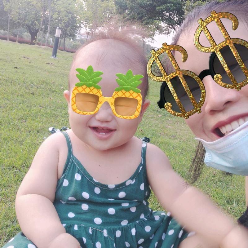 华润万家-路灯下的恋人