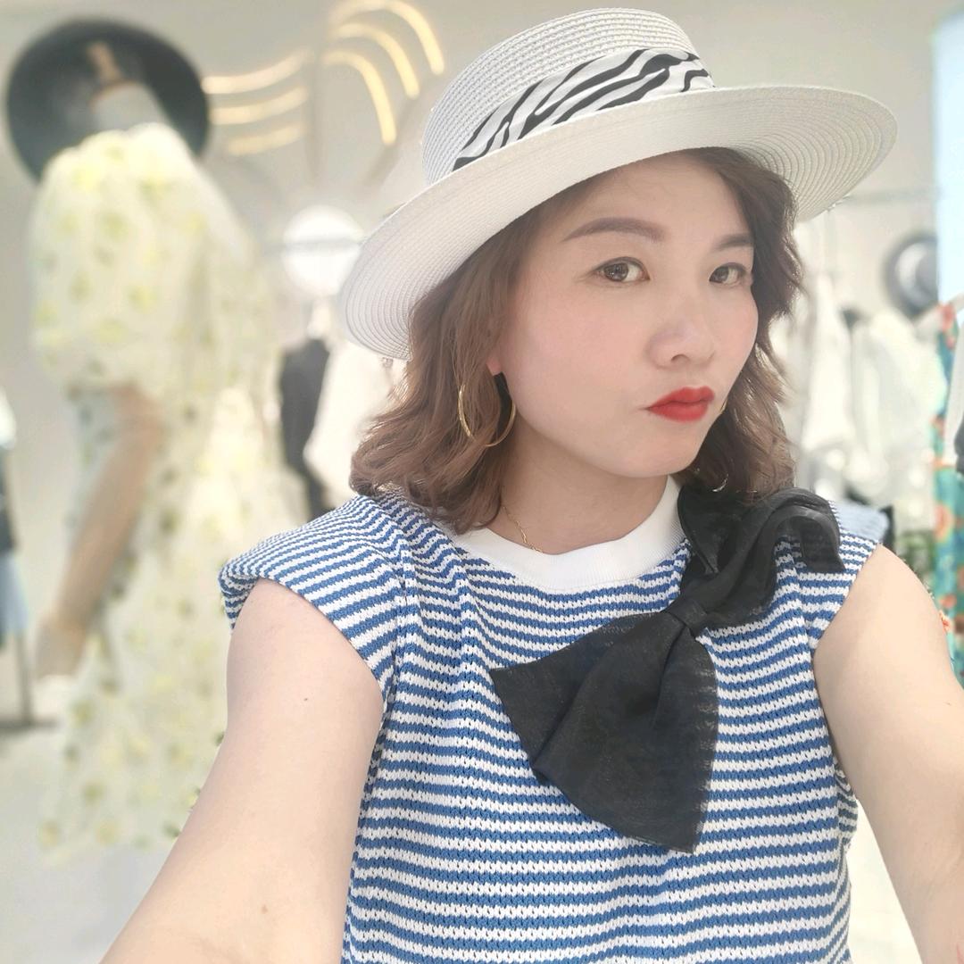 小潘果业
